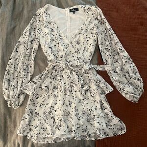 BNWT Lulu’s Dress